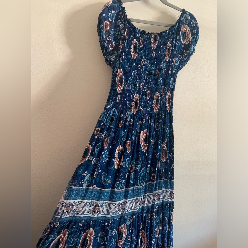 Women’s Bohemian Blue print Maxi Dress with short sleeves and scrunched top area